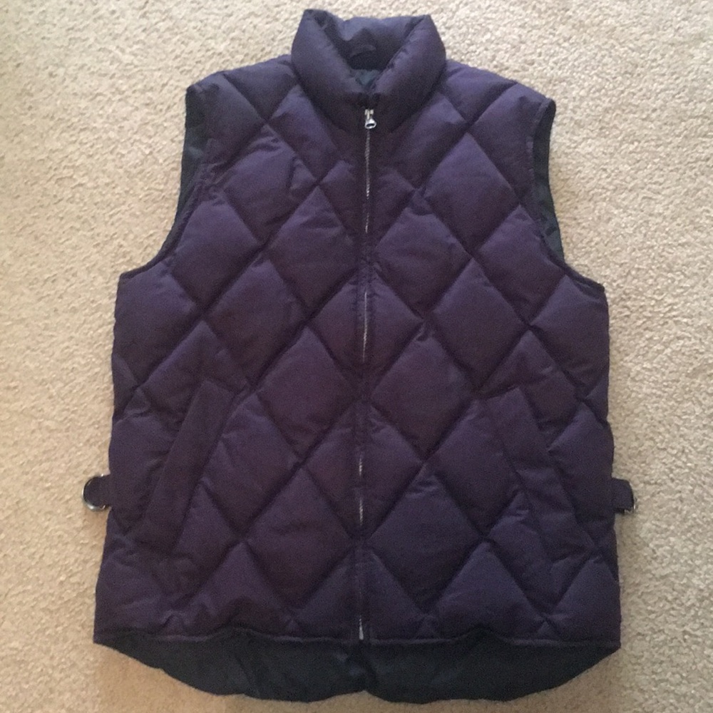SOLD Eddie Bauer Women’s Plum Quilted Puff Vest